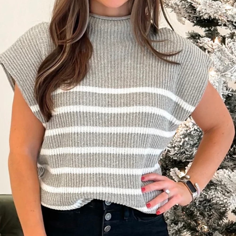 Le Lis Collection Gray Striped Sweater
